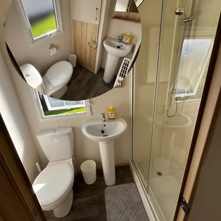 Spacious And Modern - 134 Unity Beach Holiday Resort Unity Brean Centrally Located 6 Birth 2 Pets Stay Free Buitenkant foto